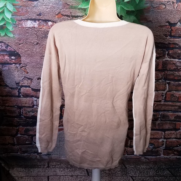 Long Sleeve Color Block Knit Top - Picture 3 of 5